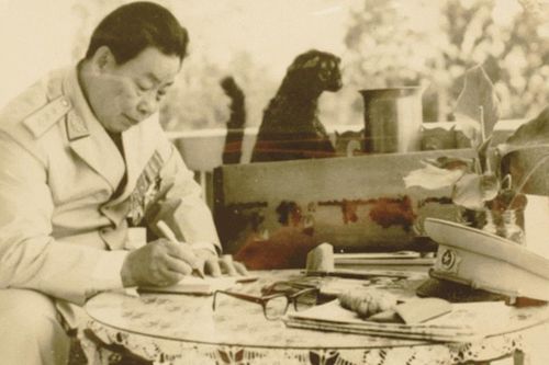 Vị tướng dân tộc Nùng là Bộ trưởng Quốc phòng đầu tiên của Việt Nam