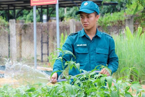 Người chiến sĩ 'sao vuông' ba lần quyết tâm thi vào trường quân đội