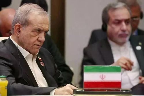 Tổng thống Iran phát tín hiệu hòa dịu với Mỹ trước cuộc gặp ông Putin