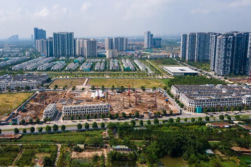 Chật vật 'thoát hàng' chung cư trước mùa bàn giao