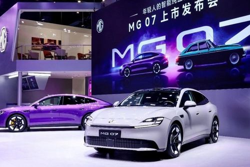 MG 7 - mờ nhạt ở Việt Nam, gây bão tại quê nhà