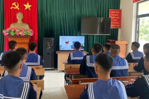 Cán bộ chiến sĩ Vùng 3 Hải quân rộn ràng với nhiều hoạt động dịp Quốc khánh 2/9