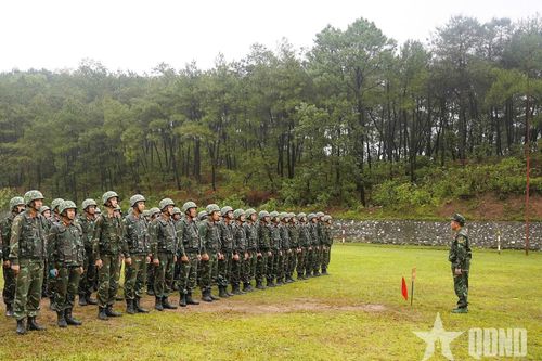 Cán bộ, chiến sĩ không nghỉ lễ