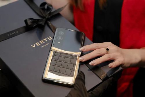Cẩn trọng với Vertu trôi nổi mùa cao điểm