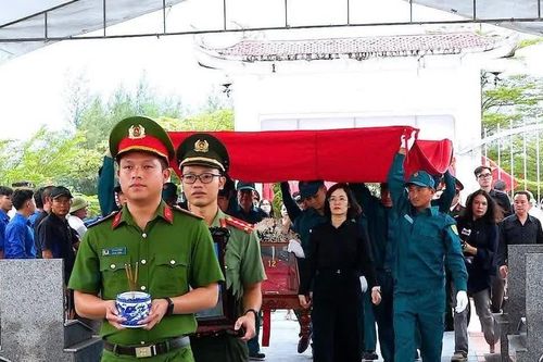 Đón liệt sĩ Nguyễn Quốc Hội trở về đất mẹ sau hơn 54 năm