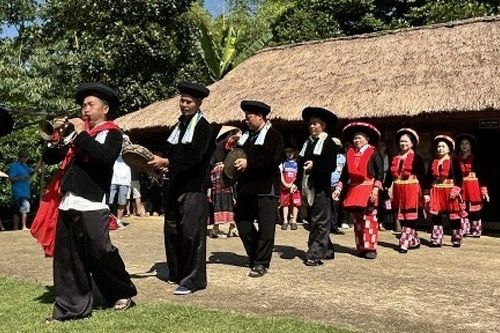 Đưa lễ cưới của người Dao Đỏ đến gần hơn với du khách