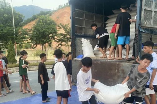 Thủ tướng yêu cầu xác minh việc học sinh Điện Biên cần hỗ trợ gạo để đến trường