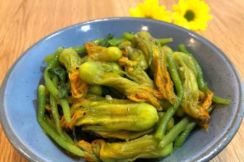 Vì sao không nên ăn dưa chuột, bông bí khi có vị đắng?