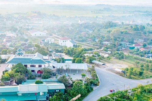 Về nơi 'sóng vỗ triều dâng...'