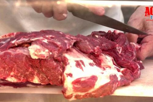 EU đình chỉ nhập khẩu thịt bò, gia cầm từ Brazil