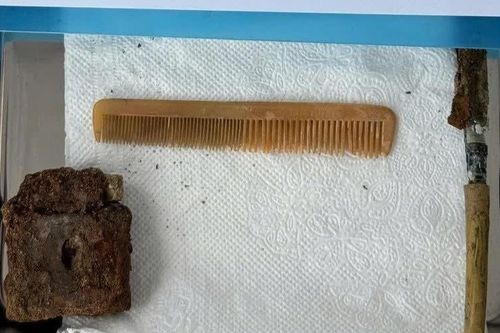 Phát hiện nhiều kỷ vật của liệt sĩ ở Nghĩa trang Liệt sĩ Ân Thạnh