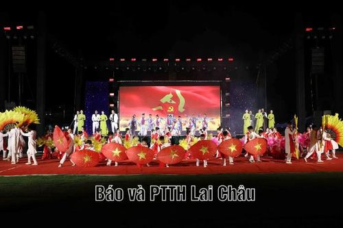 'Sắc màu Tây Bắc - Khát vọng vươn xa'