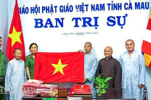 Sắc cờ kết nối lòng dân