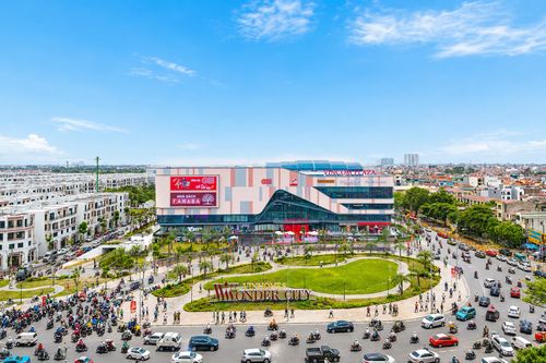 Điểm hẹn mới phía tây Hà Nội vừa mở cửa thu hút nhiều bạn trẻ check-in