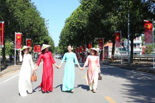 'Đường cờ Tổ quốc' – thêm một cách thể hiện niềm tự hào về quê hương Kinh Bắc