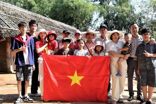 [Ảnh] Hàng vạn người dân về thăm quê Bác dịp Quốc khánh 2/9