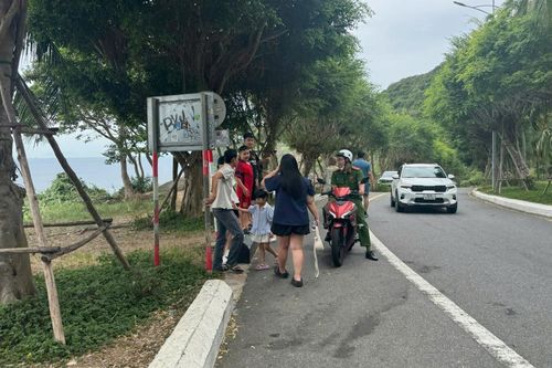 Giữ vững địa bàn cho nhân dân vui đón Lễ Quốc khánh an toàn
