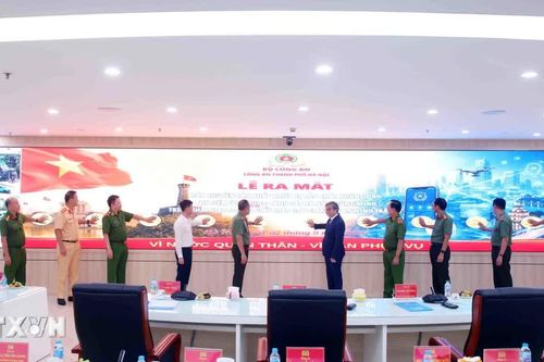 Công an thành phố Hà Nội ra mắt ba sản phẩm chuyển đổi số phục vụ người dân