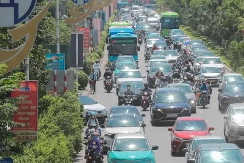 Người dân hối hả đổ về các cửa ngõ Thủ đô sau kỳ nghỉ lễ Quốc khánh 2/9