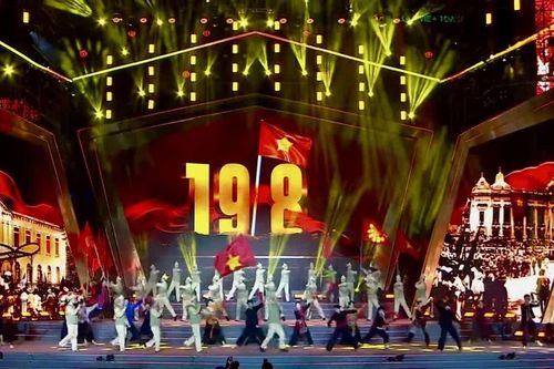 'Việt Nam tự hào vững bước' - Từ mùa Thu lịch sử đến khát vọng tương lai