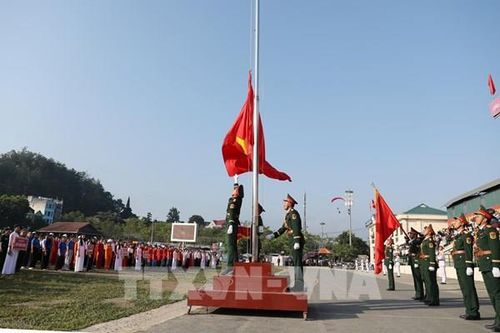 Lai Châu: Trọng thể Lễ thượng cờ mừng Tết Độc lập 2/9 tại Than Uyên