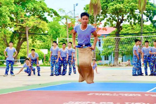 Học viện Hải quân tổ chức nhiều hoạt động thể thao, văn nghệ