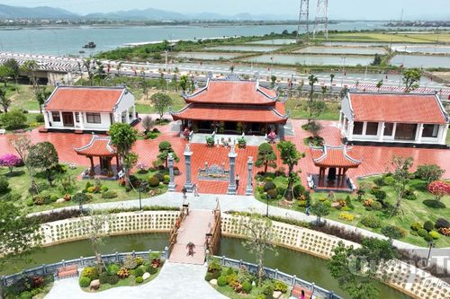 Hãy yêu nước bằng những việc làm cụ thể!