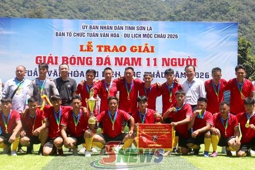 Xã Tân Yên giành chức vô địch Giải Bóng đá nam 11 người