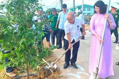 Dương Nỗ phát động xây dựng tuyến đường Hoàng Mai Huế