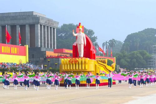 Xây đất nước hùng cường bằng bản lĩnh, trí tuệ Việt Nam