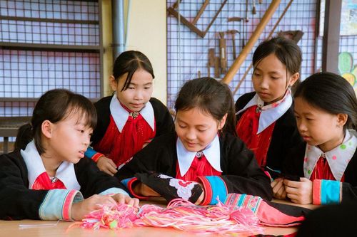 Lào Cai: Chỉ đạo thực hiện chính sách đối với học sinh có hoàn cảnh khó khăn