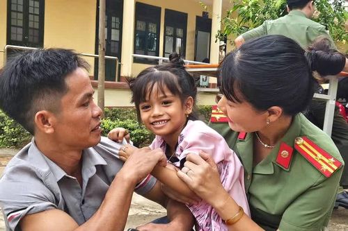 Làm việc xuyên lễ chuẩn bị năm học mới