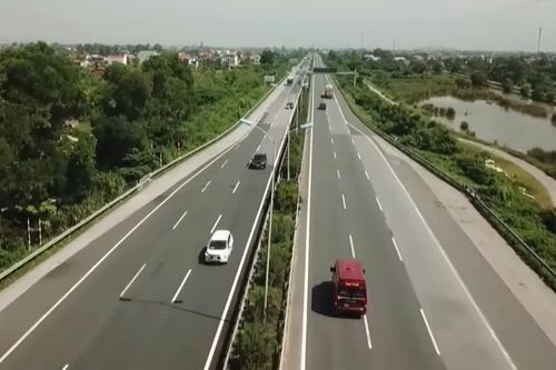 Đề xuất nâng tốc độ tối thiểu trên cao tốc