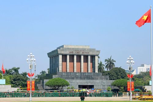 Vào Lăng viếng Bác ngày Quốc khánh