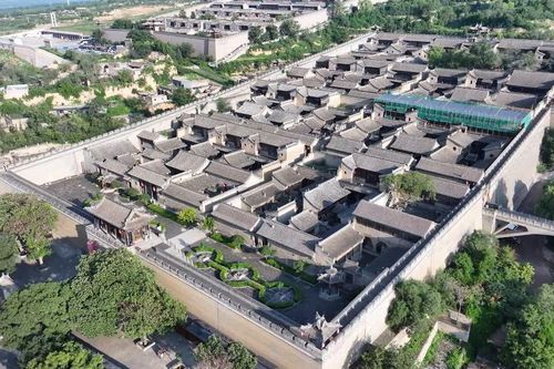 Bí quyết trường tồn của gia tộc thường dân có biệt phủ lớn nhất Trung Quốc