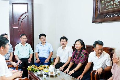Hà Nội chăm lo người có công dịp Quốc khánh 2-9: Ấm áp nghĩa tình tri ân