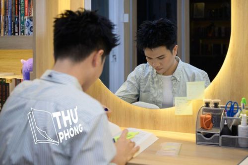 Những mẩu giấy note đẫm nước mắt của TikToker Anh Mặt Vuông