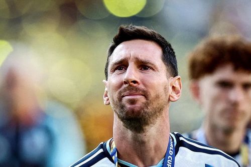 Argentina vinh danh Messi