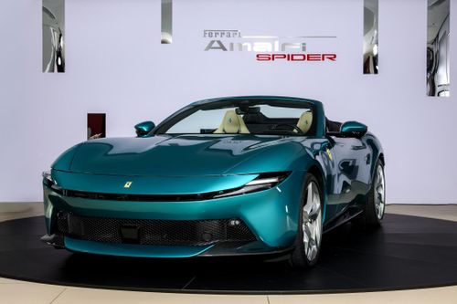 Chi tiết Ferrari Amalfi Spider mới ra mắt, đóng mở mui trong 13,5 giây