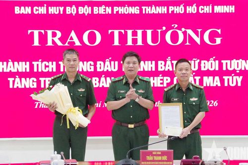 Bộ đội Biên phòng TP Hồ Chí Minh trao thưởng thành tích đấu tranh tội phạm ma túy