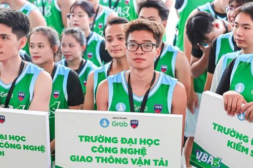 24 đội bóng rổ sinh viên cùng 'đốt nóng' sân đấu Hà Nội