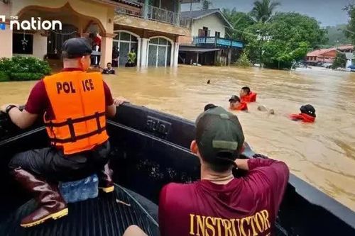 Từ cứu trợ sang bảo hiểm thiên tai