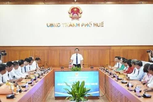 TP Huế công bố quyết định bổ nhiệm, điều động nhiều cán bộ chủ chốt