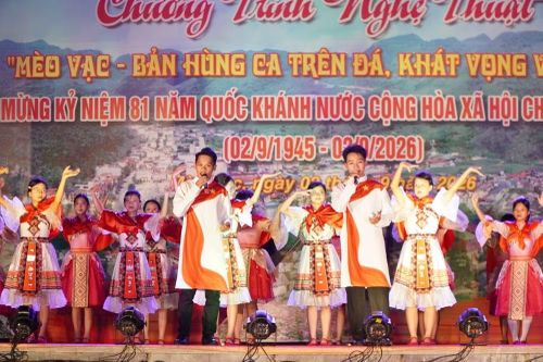 Đêm nghệ thuật 'Mèo Vạc - Bản hùng ca trên đá' khơi dậy khát vọng vươn xa