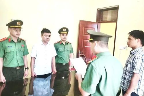 Bắt tạm giam Phó Viện trưởng thuộc Đại học Trưng Vương