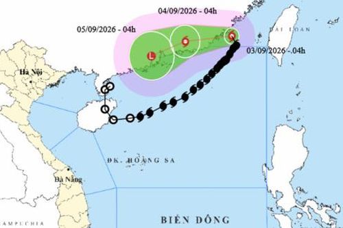 Bão Saudel vượt 23 độ Vĩ Bắc, di chuyển ra ngoài Biển Đông