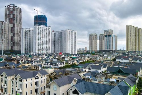 Chờ giá chung cư giảm để đổi nhà, không ngờ căn hộ cũ mất giá mạnh hơn