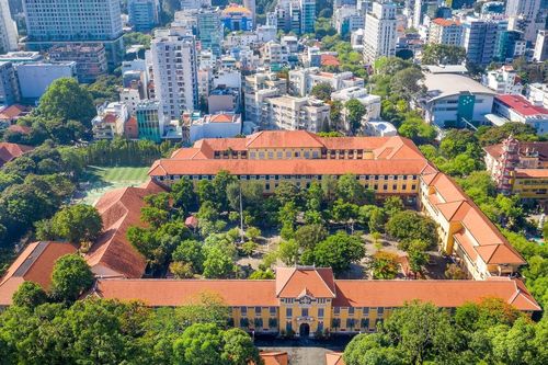 113 năm từ Áo Tím đến ngôi trường mang tên nữ Bí thư Thành ủy trẻ nhất Việt Nam