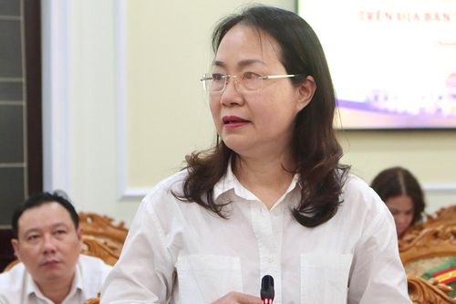 TPHCM lý giải việc chưa ủy quyền tuyển giáo viên cho cấp xã