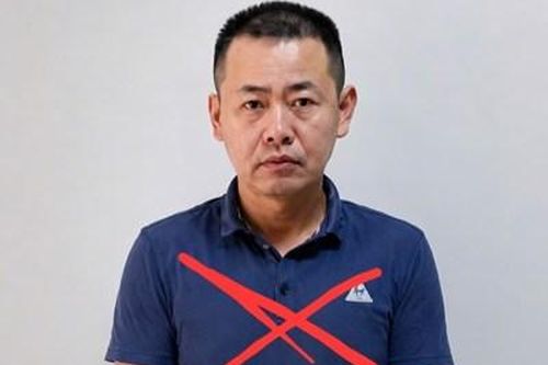 Bắt nghi phạm người nước ngoài cướp 145 triệu đồng